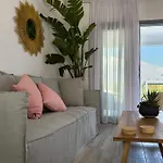 아파트 The Nine Graces- Chloe, Charming Naxos With Pool & Garden *
