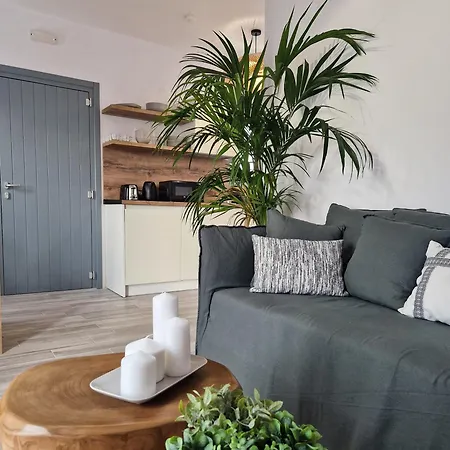 The Nine Graces- Chloe, Charming Naxos Home With Pool & Garden * Kastraki (Naxos)