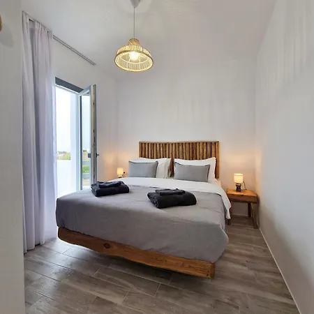 Apartment The Nine Graces- Chloe, Charming Naxos Home With Pool & Garden