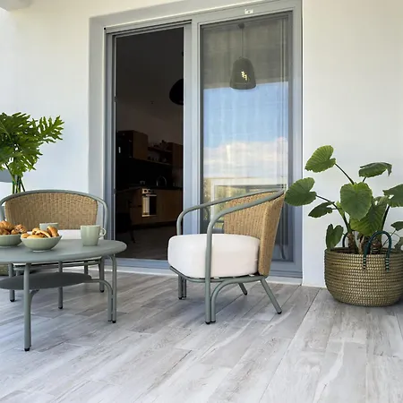 Daire The Nine Graces- Chloe, Charming Naxos With Pool & Garden *