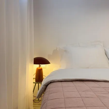 The Nine Graces- Chloe, Charming Naxos Home With Pool & Garden Apartment Kastraki (Naxos)