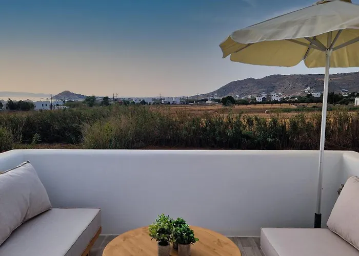 The Nine Graces- Chloe, Charming Naxos With Pool & Garden 아파트 *