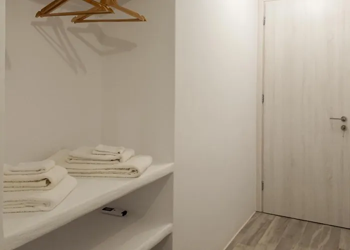 The Nine Graces- Chloe, Charming Naxos With Pool & Garden * Kastrákion