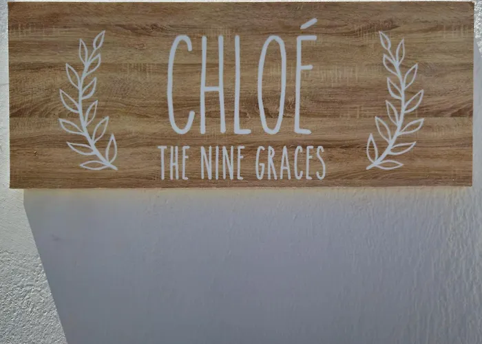 Apartment The Nine Graces- Chloe, Charming Naxos With Pool & Garden *